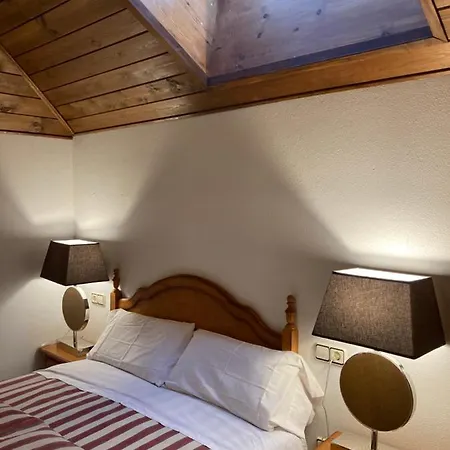 Apartamento Ático Jaca a 200 m de la Ciudadela Exterior foto